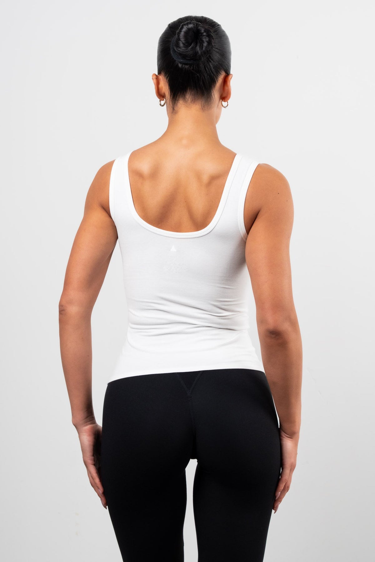 Vitality Basis® U Tank - Snow