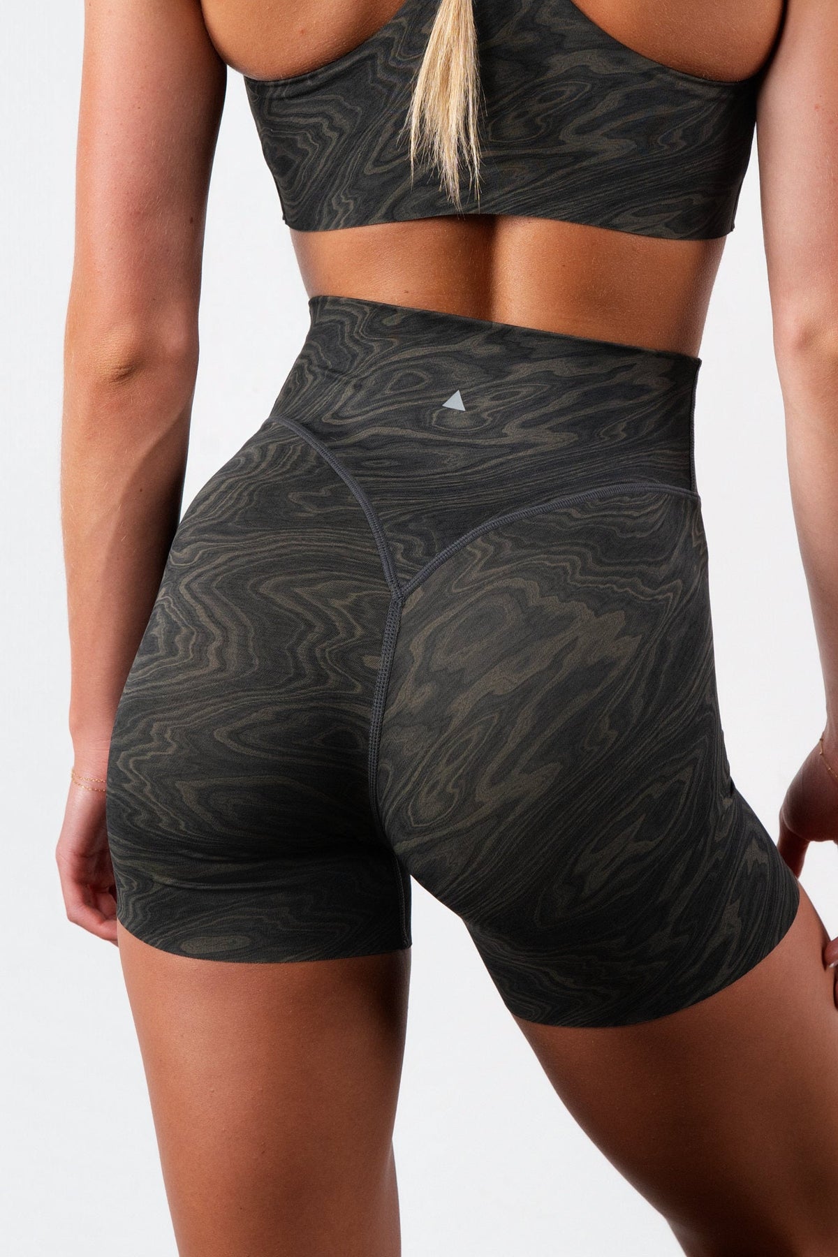 Vitality Pulse® Volley Short - Woodgrain