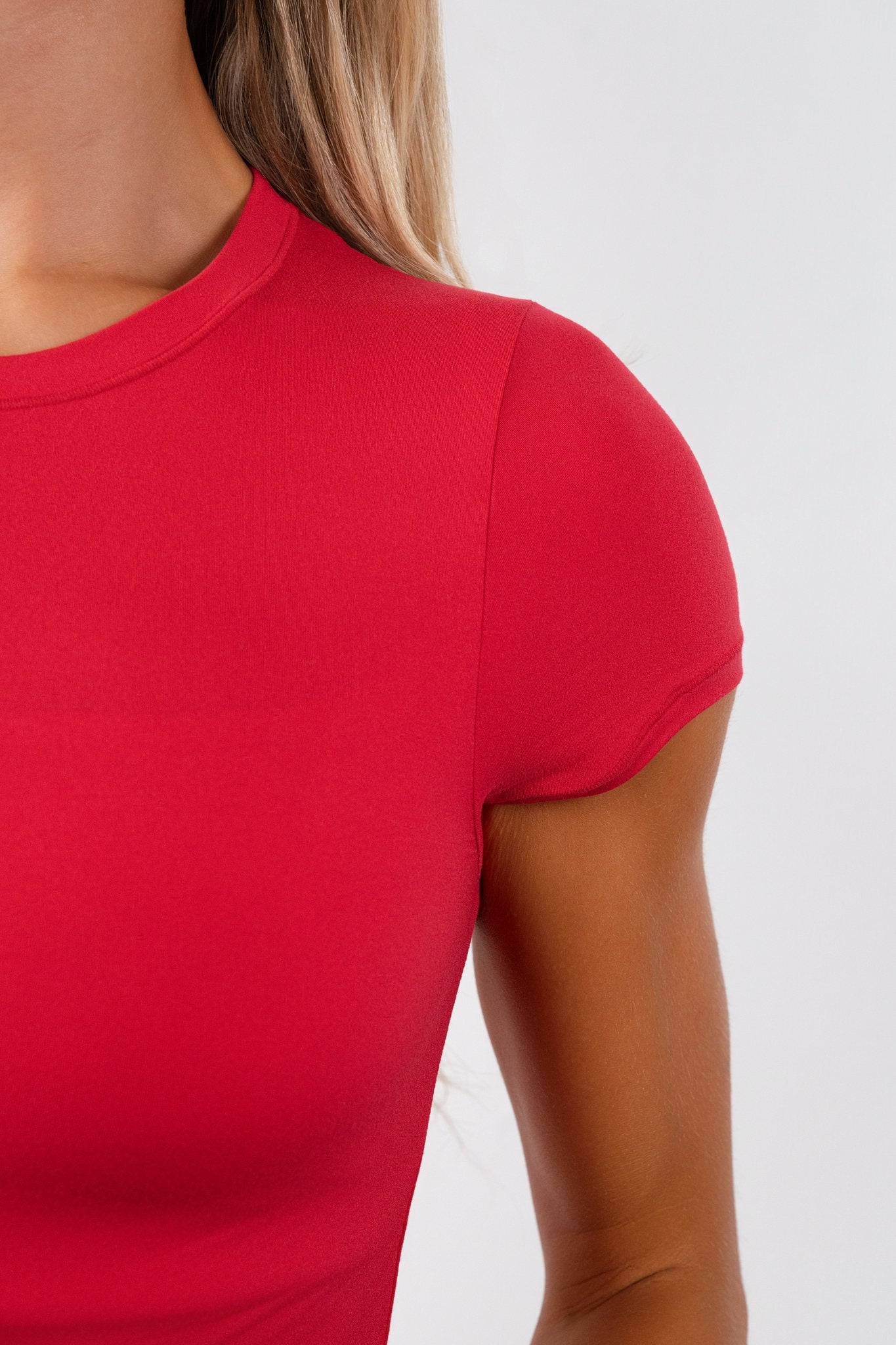 Vitality Sportlite Tee - Cherry